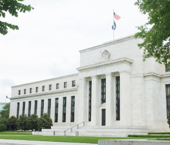 Federal-Reserve-building