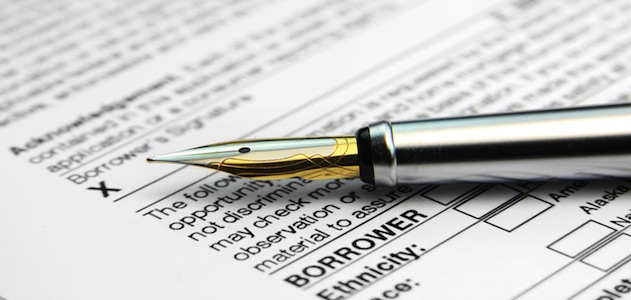 Pen-signing-mortgage-contract-paperwork