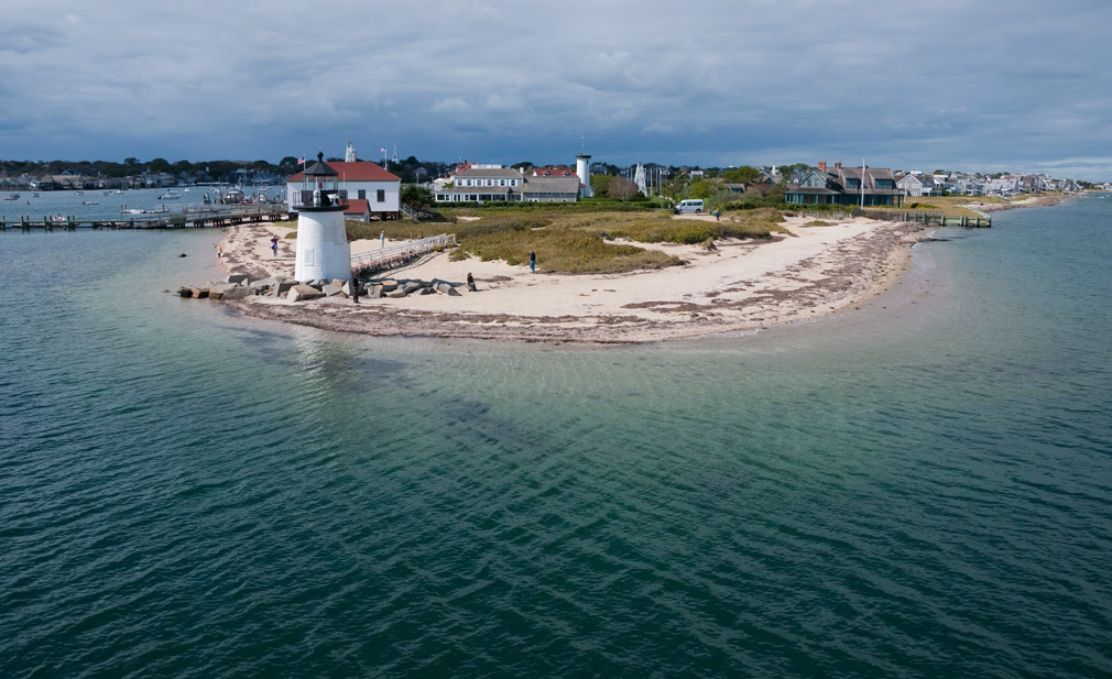 Nantucket Harbor Lighthouse