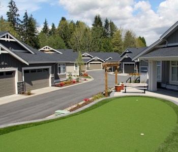 Townhomes with golf green