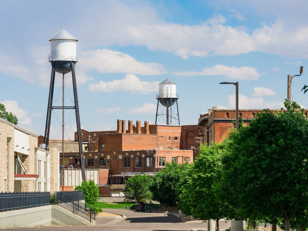 Pueblo