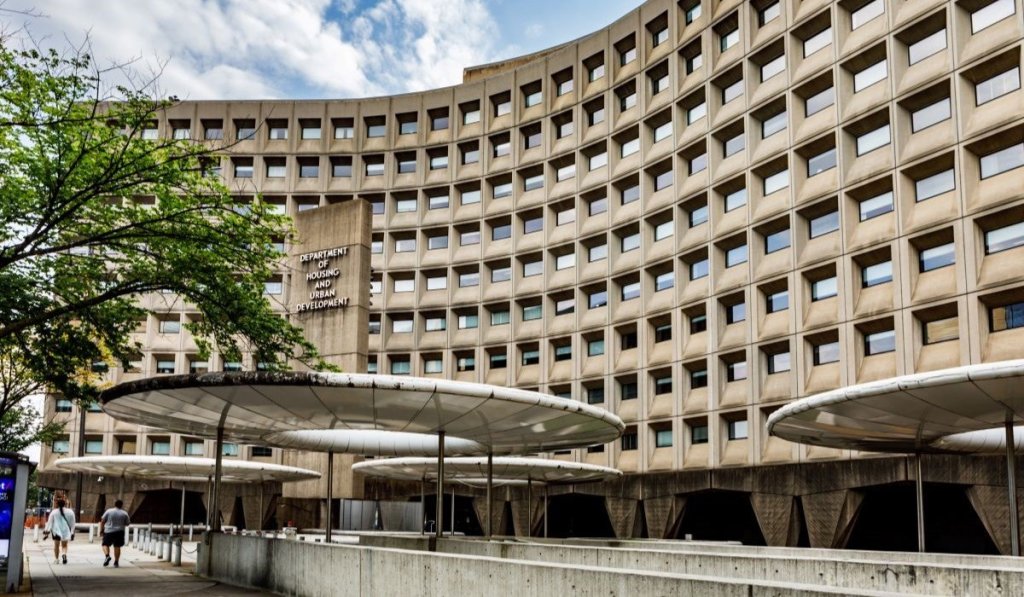 DC, HUD 3