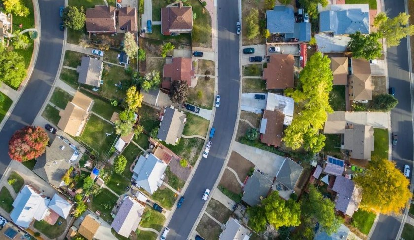 Houses-Neighborhoods, Single Family 8