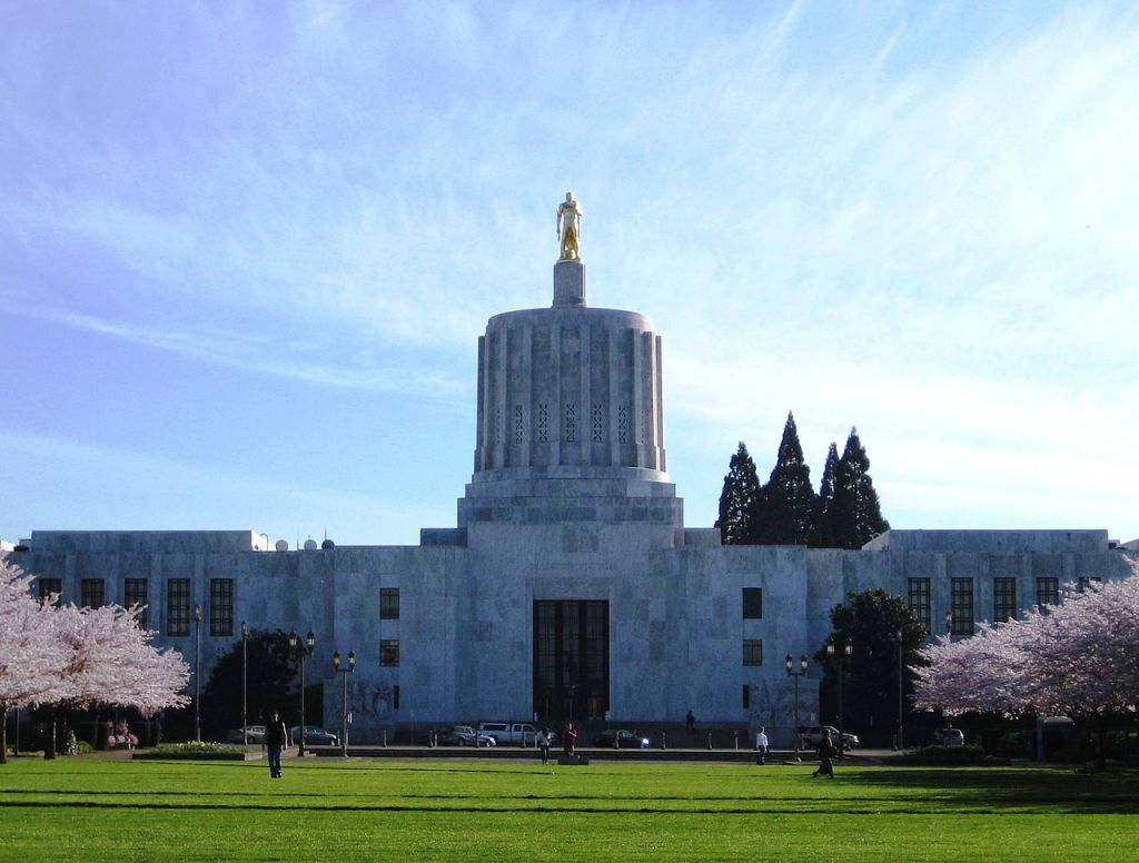 oregoncapitol_wikimediacommons