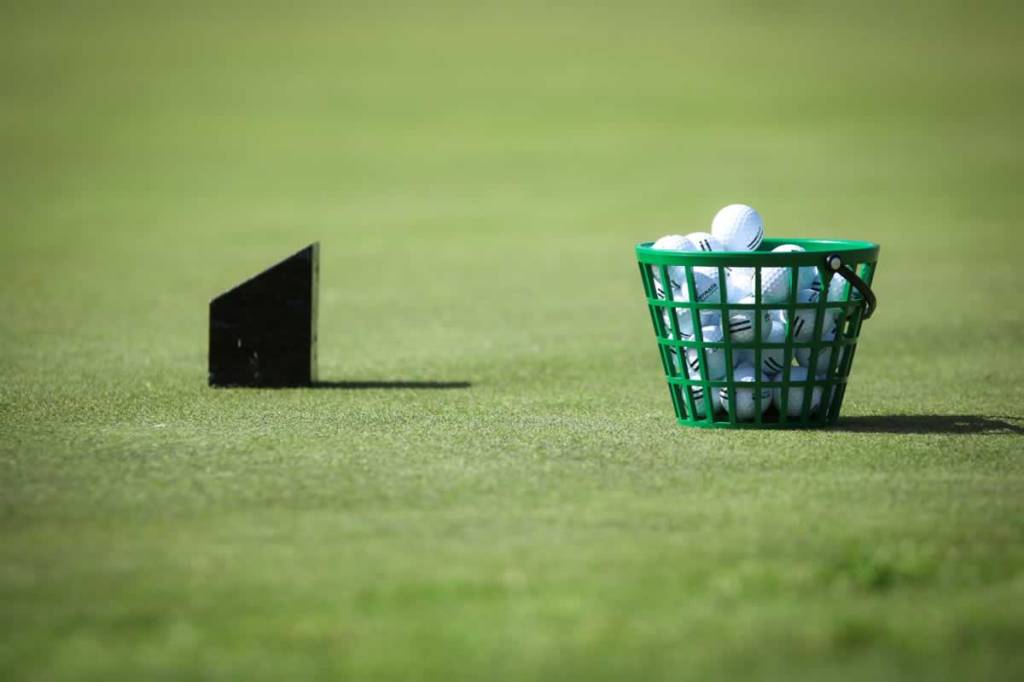 golfballsongreen_unsplash