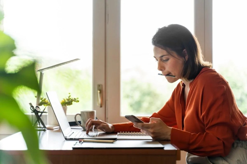 Real-estate-agent-working-at-home