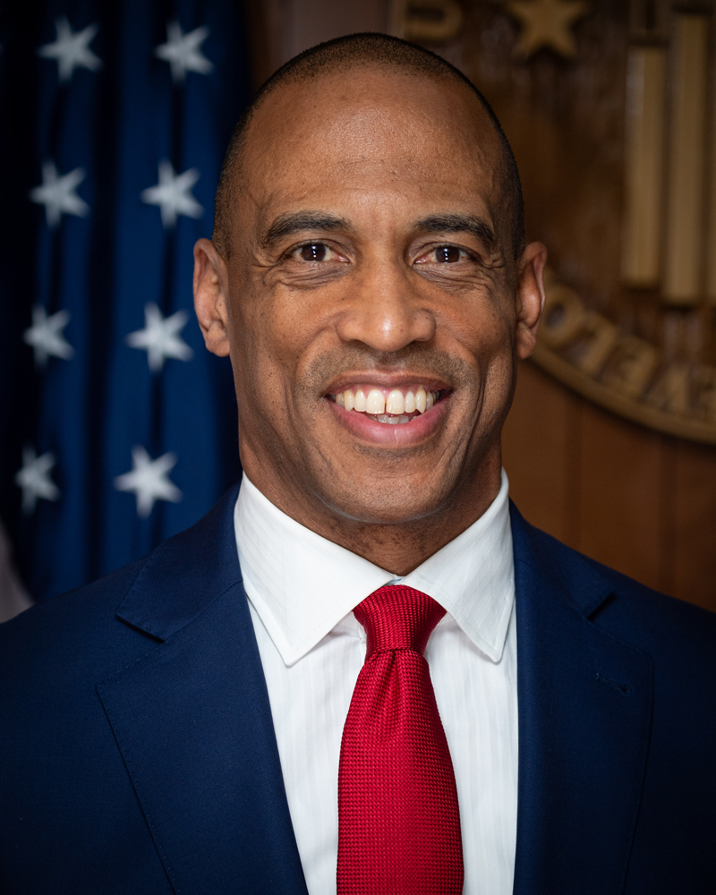 The official portrait of Scott Turner, secretary of the U.S. Department of Housing and Urban Development (HUD) during the second Trump administration.