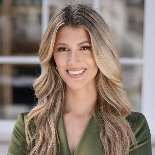 Kati Catteneo headshot