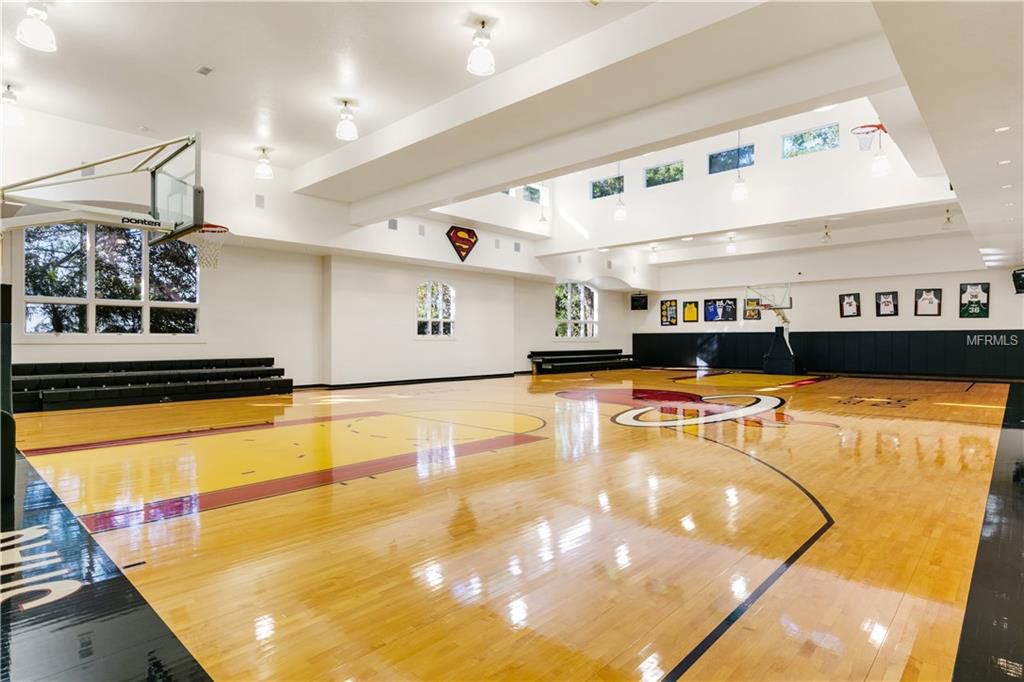 Shaquille O'Neal's basketball court